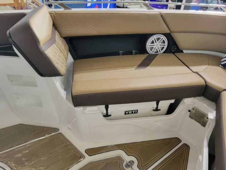 2026 Monterey Elite 30 Twin 300HP Joystick! US-RGFED267J526 [photo 35]